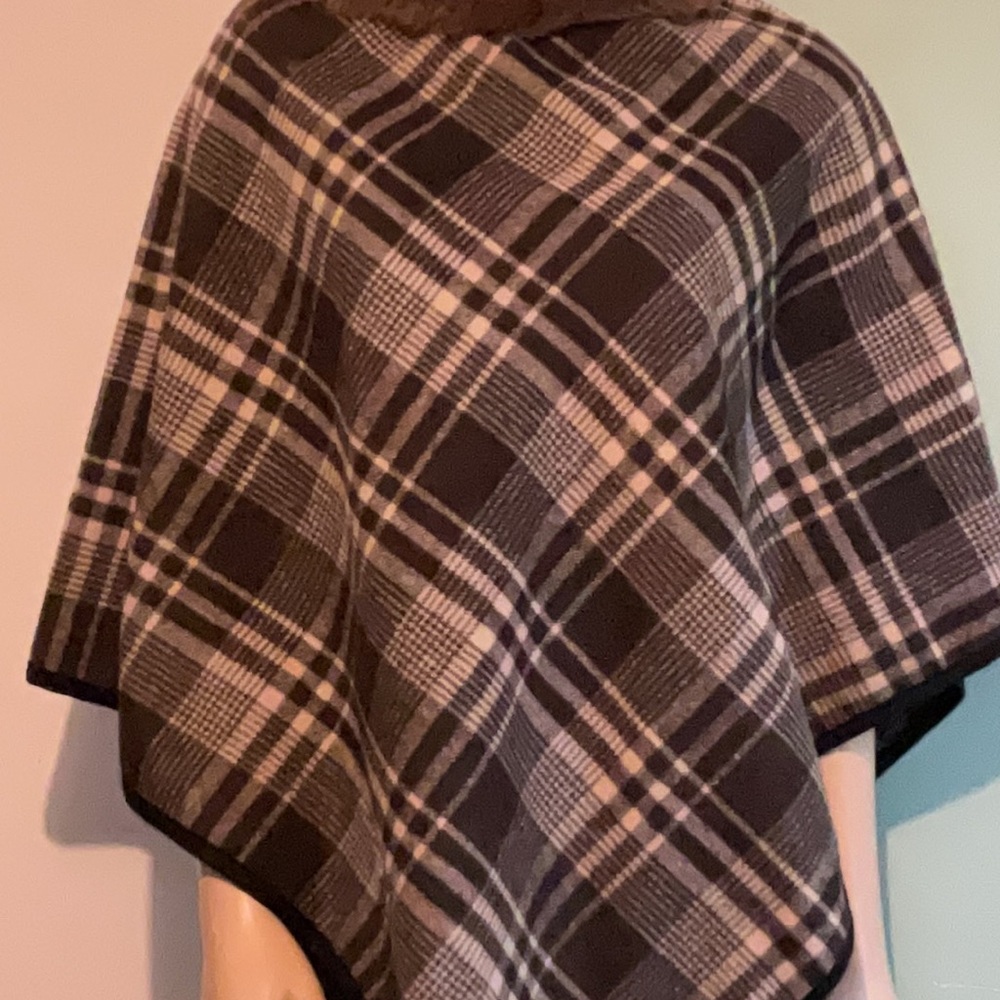 Plaid Poncho with Faux Fur Collar